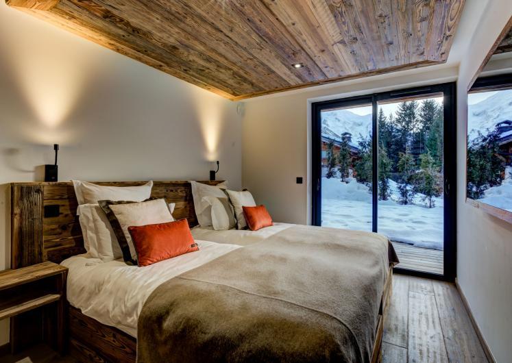 Image of Chalet Red Fox