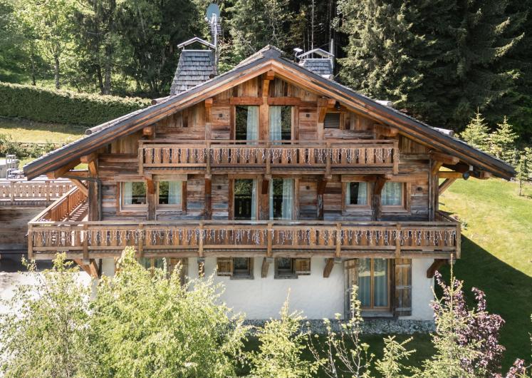 Image of Chalet White Fox