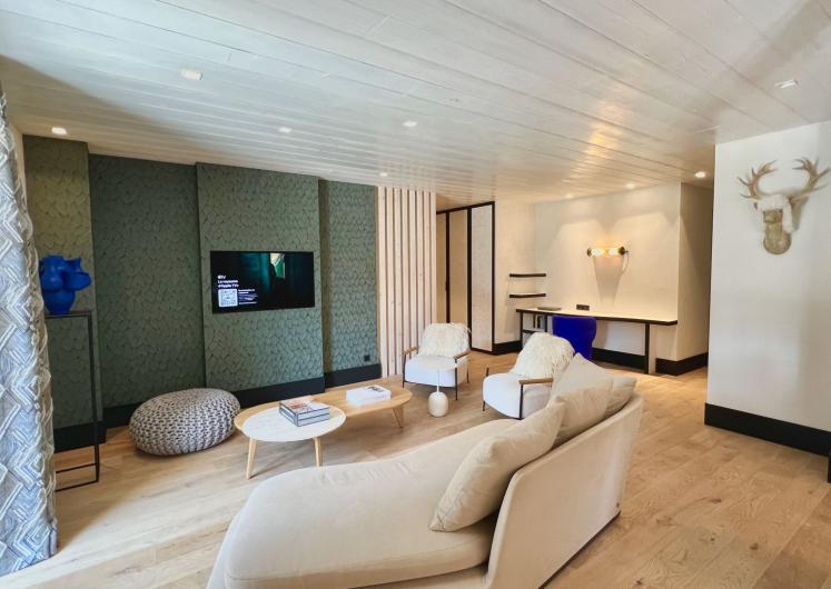 Image of Lodge Zebra