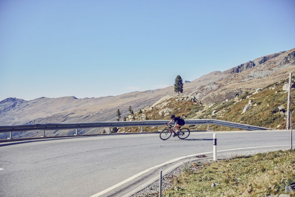 cycling in the Alps, road cycling in the Alps, cycling routes in the Alps, 5 best cycling cols in the Alps