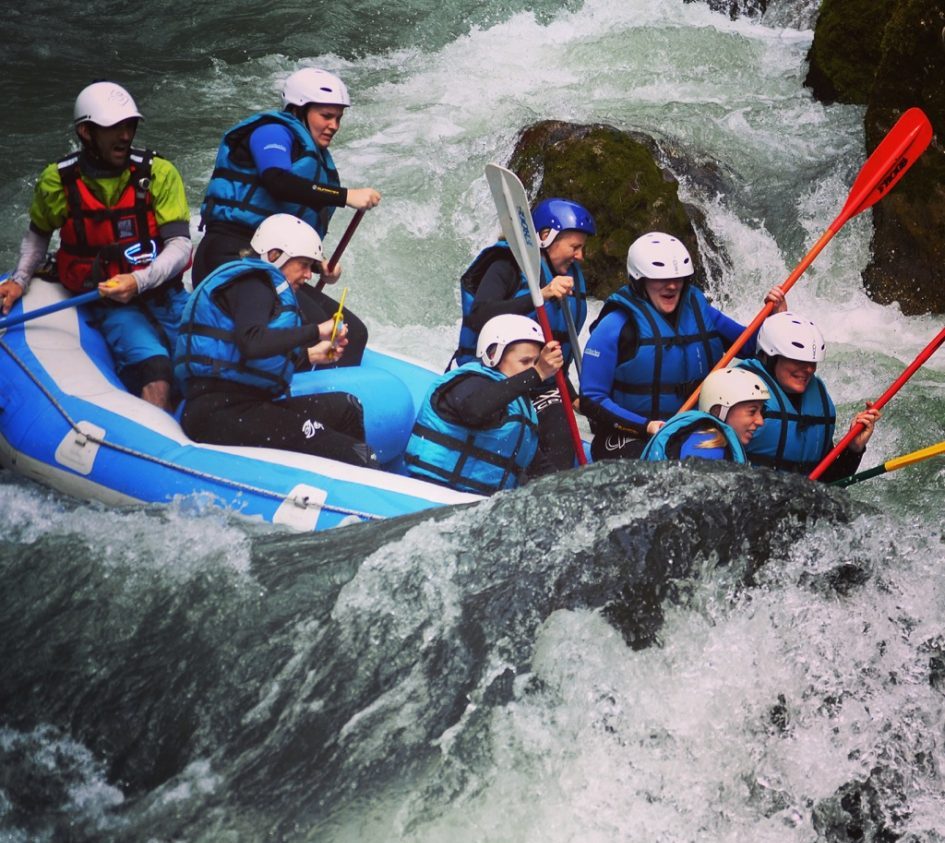 white water rafting in Morzine, water sports in Morzine, summer holiday in Morzine, Frogs Rafting in Morzine