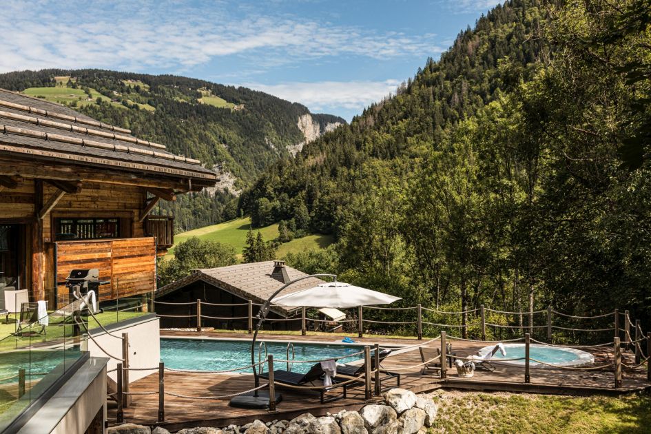 luxury summer chalet in Morzine, Chalet Joux Plan in Morzine 