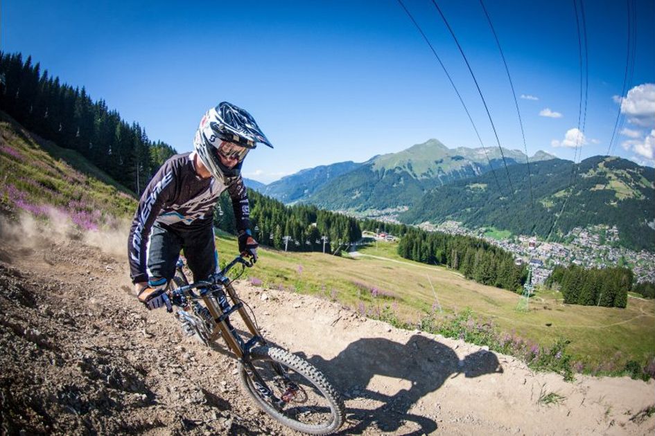 Damian Mc Arthur - Mountain Biking Morzine