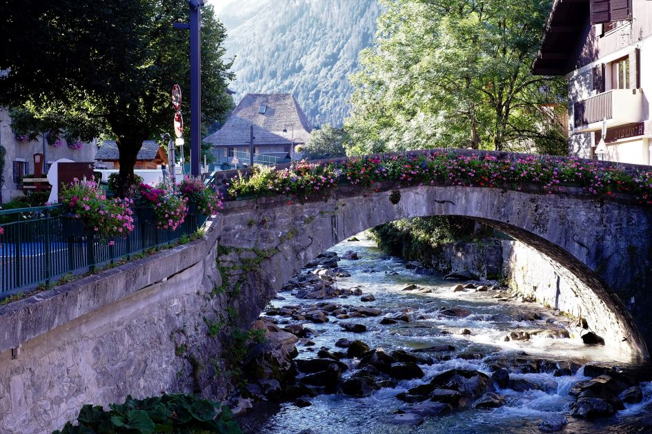 Morzine River & Town - Luxury Summer Holiday in Morzine