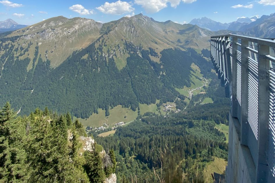 Le Pas de l’Aigle in Morzine is a bucket list activity on your summer holiday in the Alps.