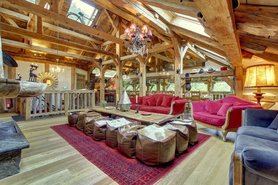 Ferme du Lac Vert is one of our large summer chalets in Morzine and with a fabulous open-plan living floor, that retains the farmhouse building's incredible architecture, there's definitely a light and airy atmosphere for the whole group to socialise together here.