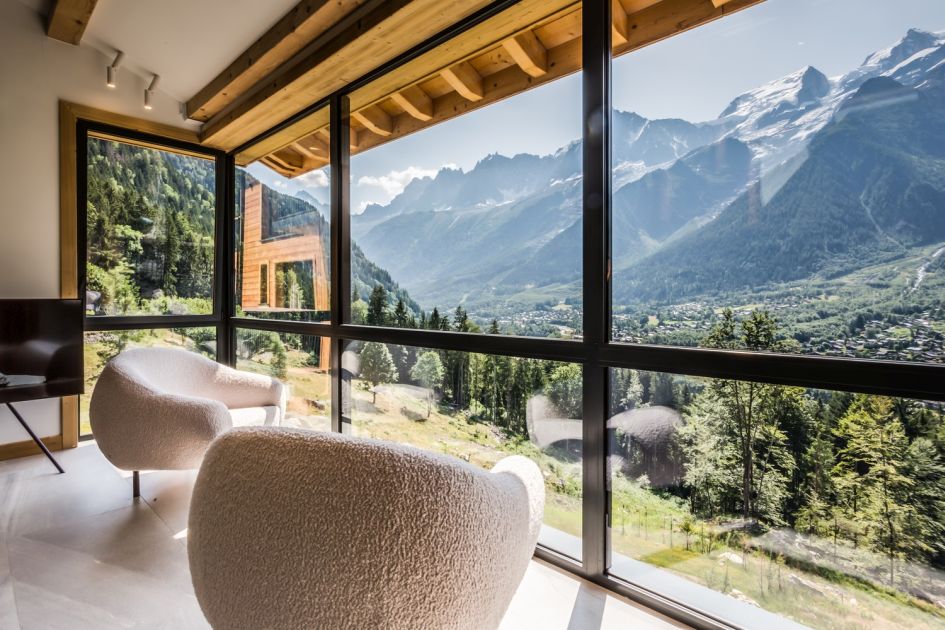 As its name suggests, Le Chalet Mont Blanc is one of our large summer chalets with incredible views of the Mont Blanc massif, as seen here from its lounge windows.