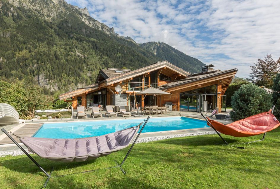 Enjoy a few relaxing lengths in the outdoor swimming pool at Chalet Couttet that is accompanied by immaculate mountain views. 